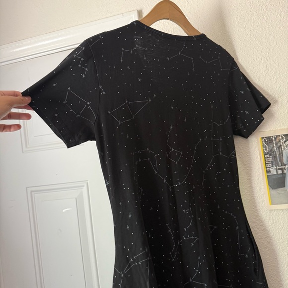 SVAHA black constellation galaxy space print organic cotton T-shirt midi dress - Picture 5 of 6